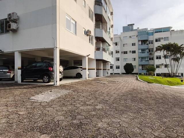 #381 - Apartamento para Venda em São José - SC