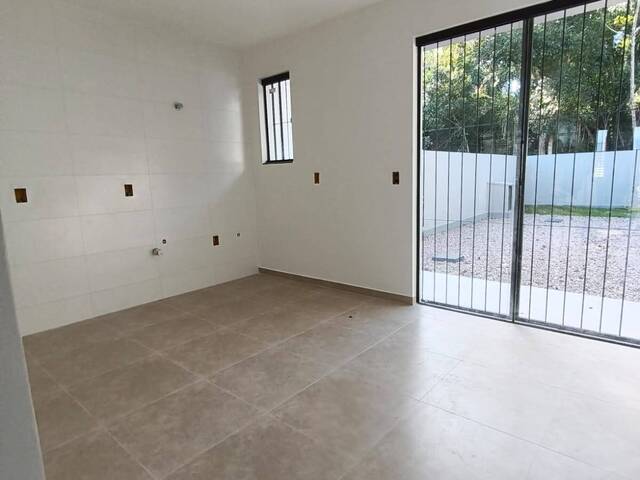 #383 - Sobrado para Venda em São José - SC - 3